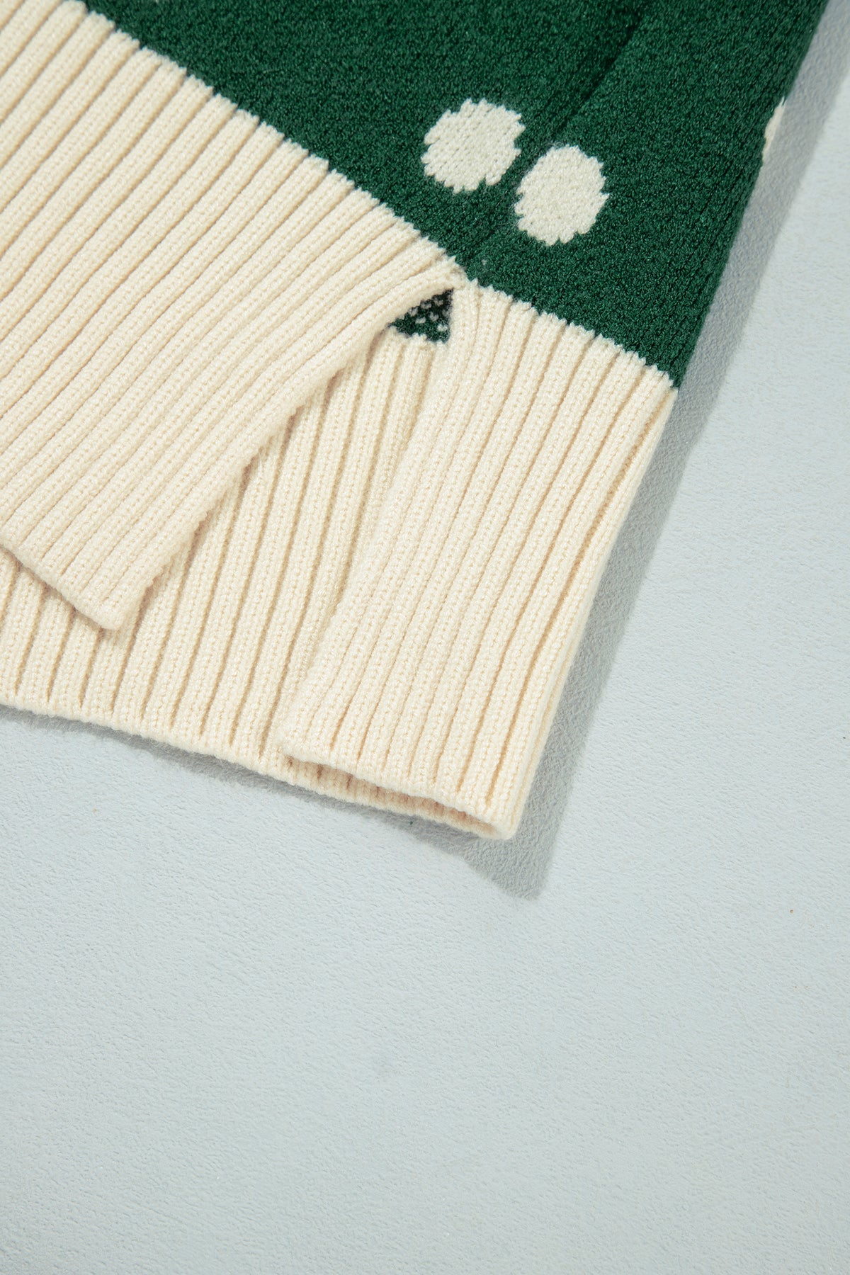 Green Polka Dot Pattern Ribbed Colorblock Trim Split Tunic Sweater