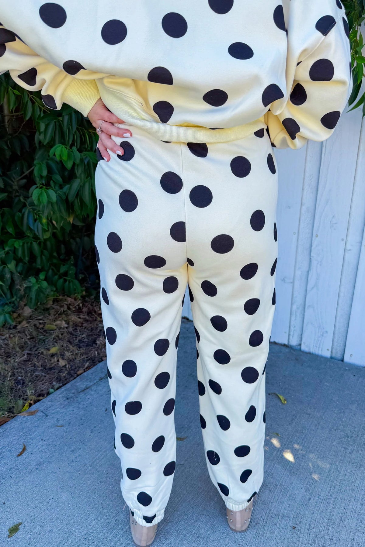 Beige Polka Dot Print Drop Shoulder Pullover Drawstring Jogger Pant Set