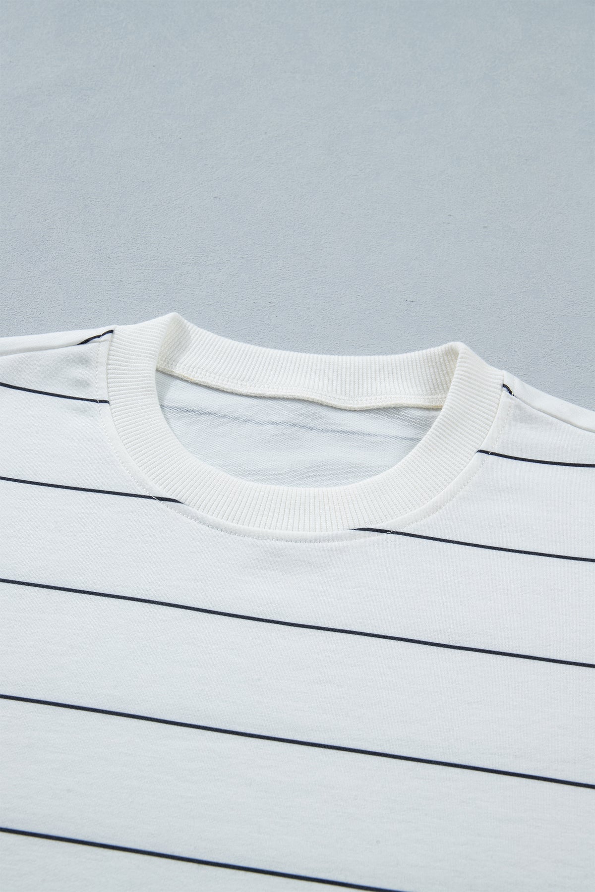 White Stripe Half Sleeve Tee Drawstring Shorts 2pcs Set